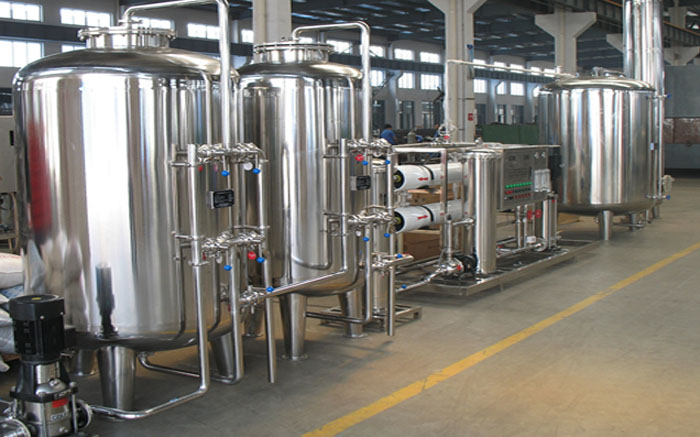 【醫(yī)藥純化水設(shè)備】多用于生物化學(xué)化工、醫(yī)院等行業(yè)